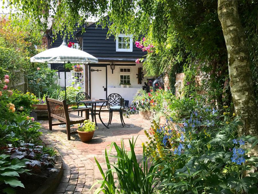 View of an English cottage garden
